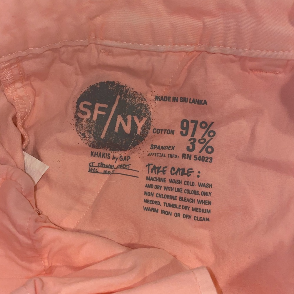 Pink gap khakis - Picture 7 of 7